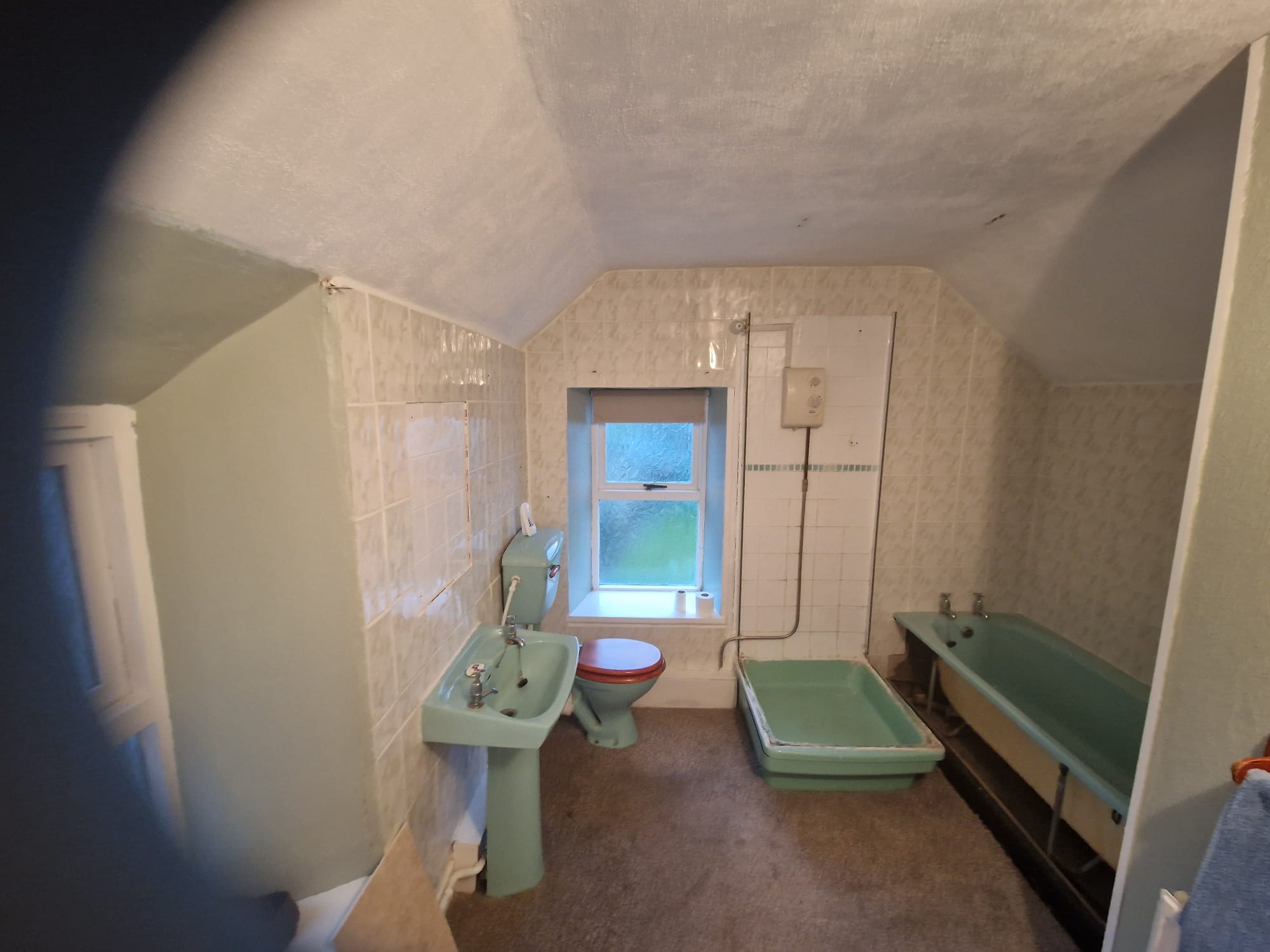Bathroom Renovation Before and After - H2 Bathrooms Project