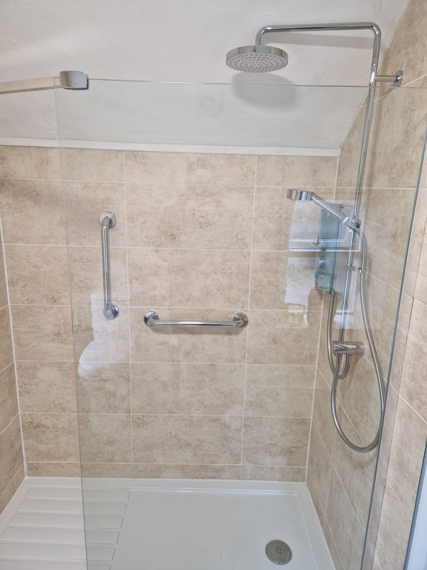 Bathroom Renovation Before and After - H2 Bathrooms Project