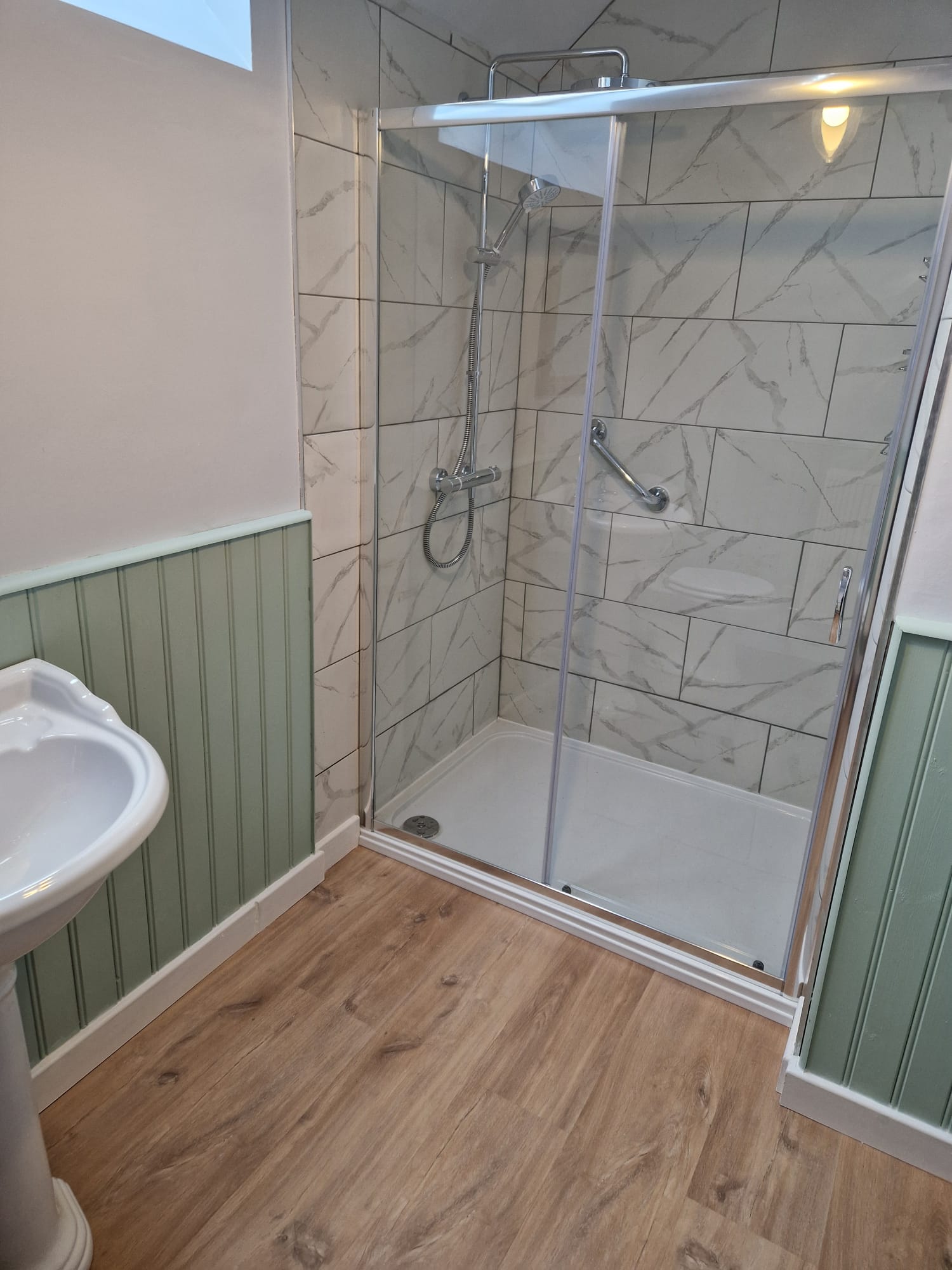 Bathroom Renovation Before and After - H2 Bathrooms Project