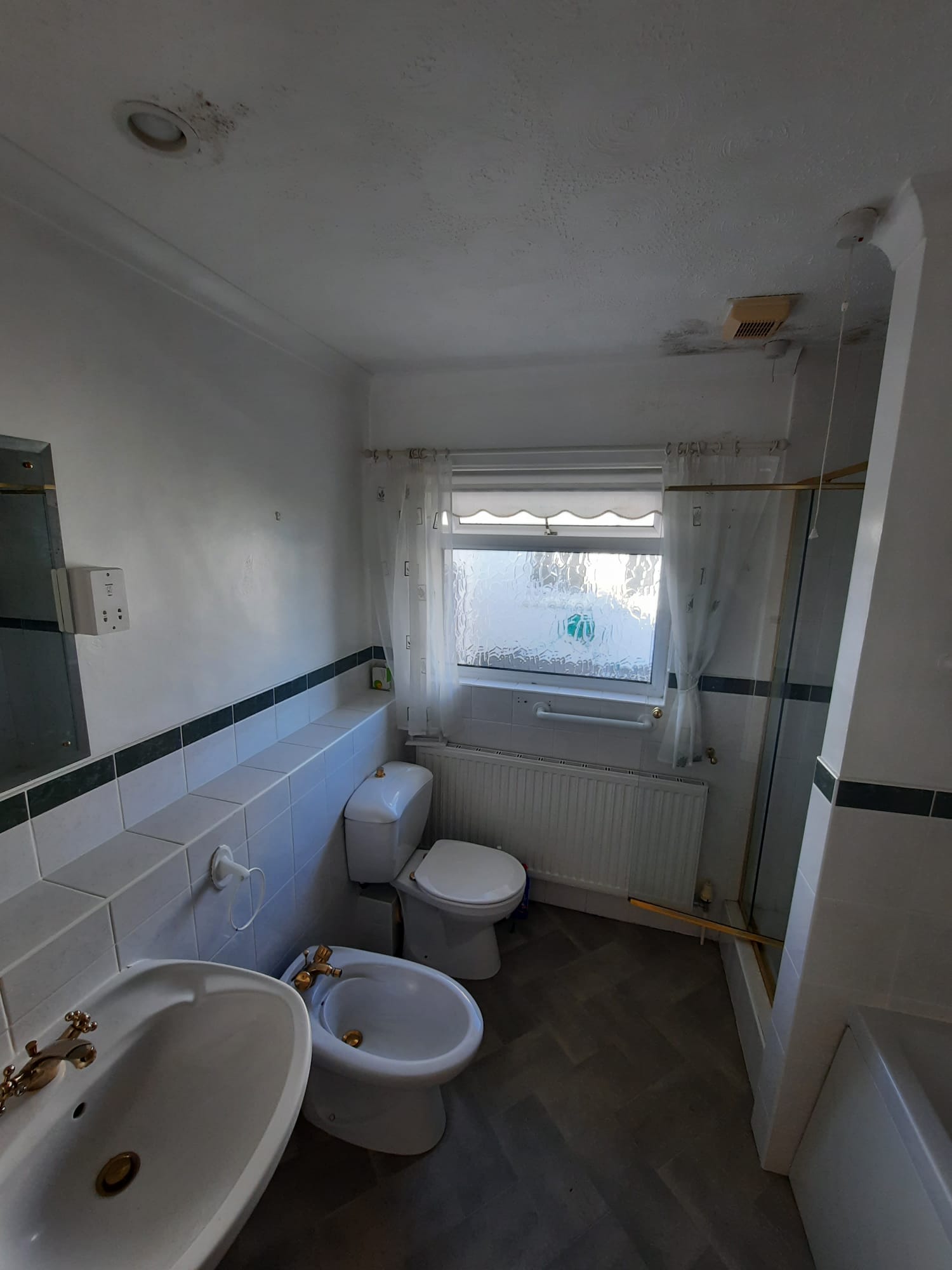 Bathroom Renovation Before and After - H2 Bathrooms Project