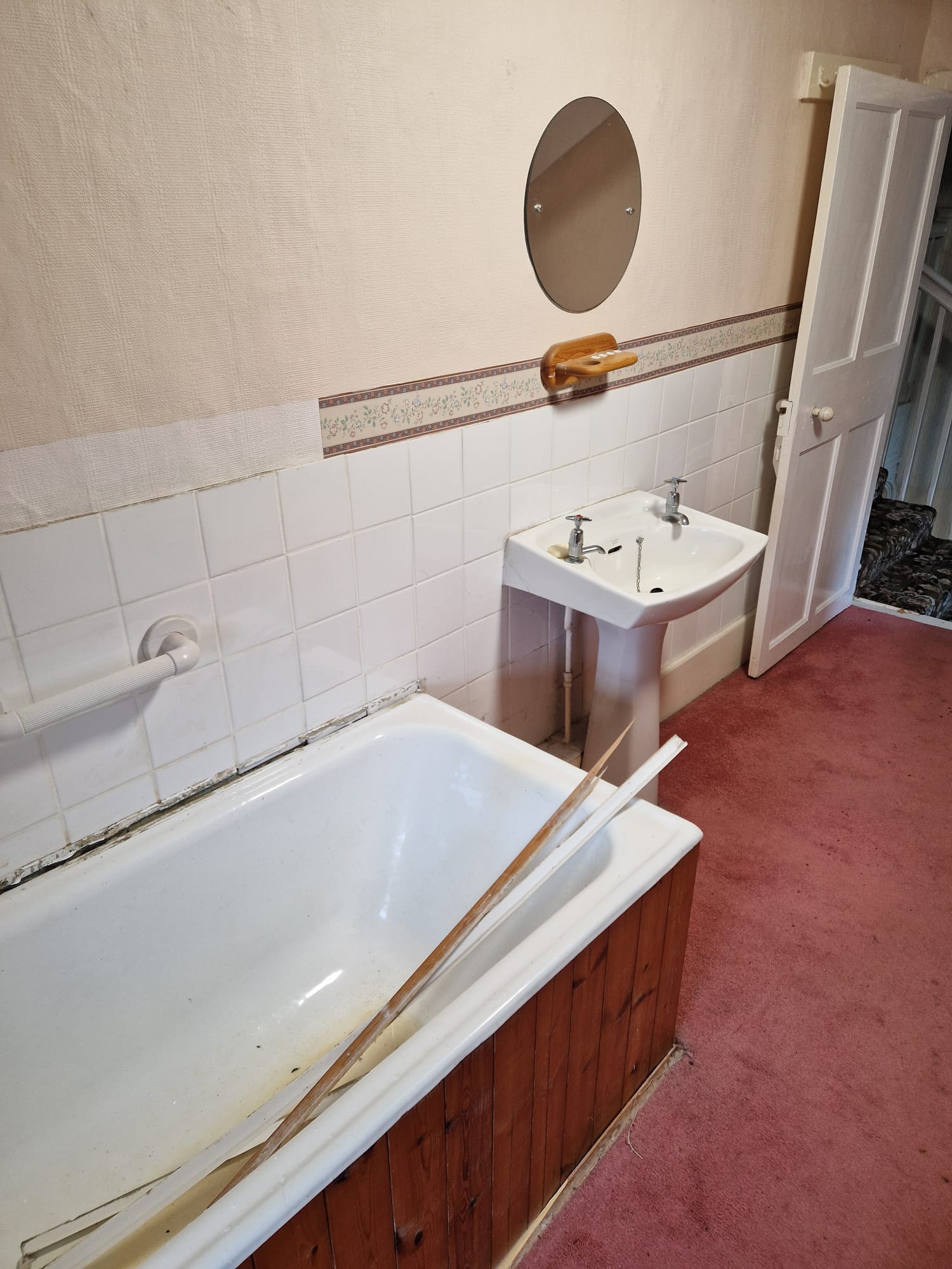 Bathroom Renovation Before and After - H2 Bathrooms Project